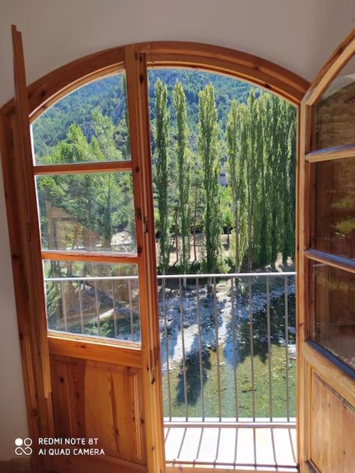 Casa Sobre Rio Noguera Pallaresa Gerri de la Sal Kültér fotó